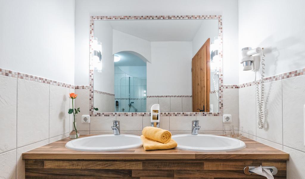 Apparthotel Alpenchalet Neukirchen am Großvenediger エクステリア 写真