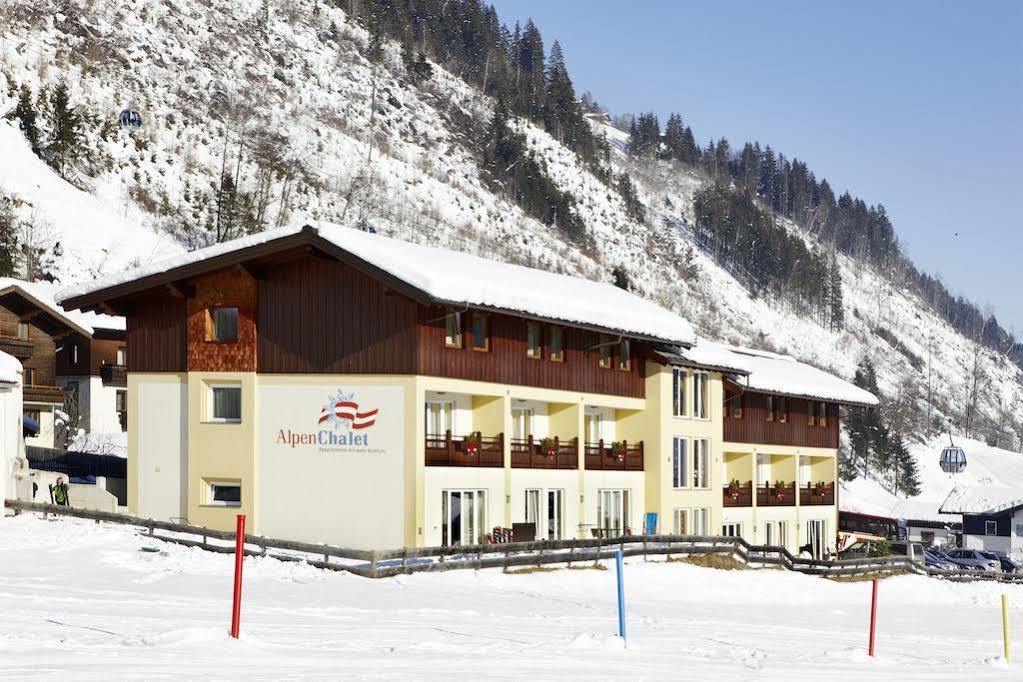 Apparthotel Alpenchalet Neukirchen am Großvenediger エクステリア 写真