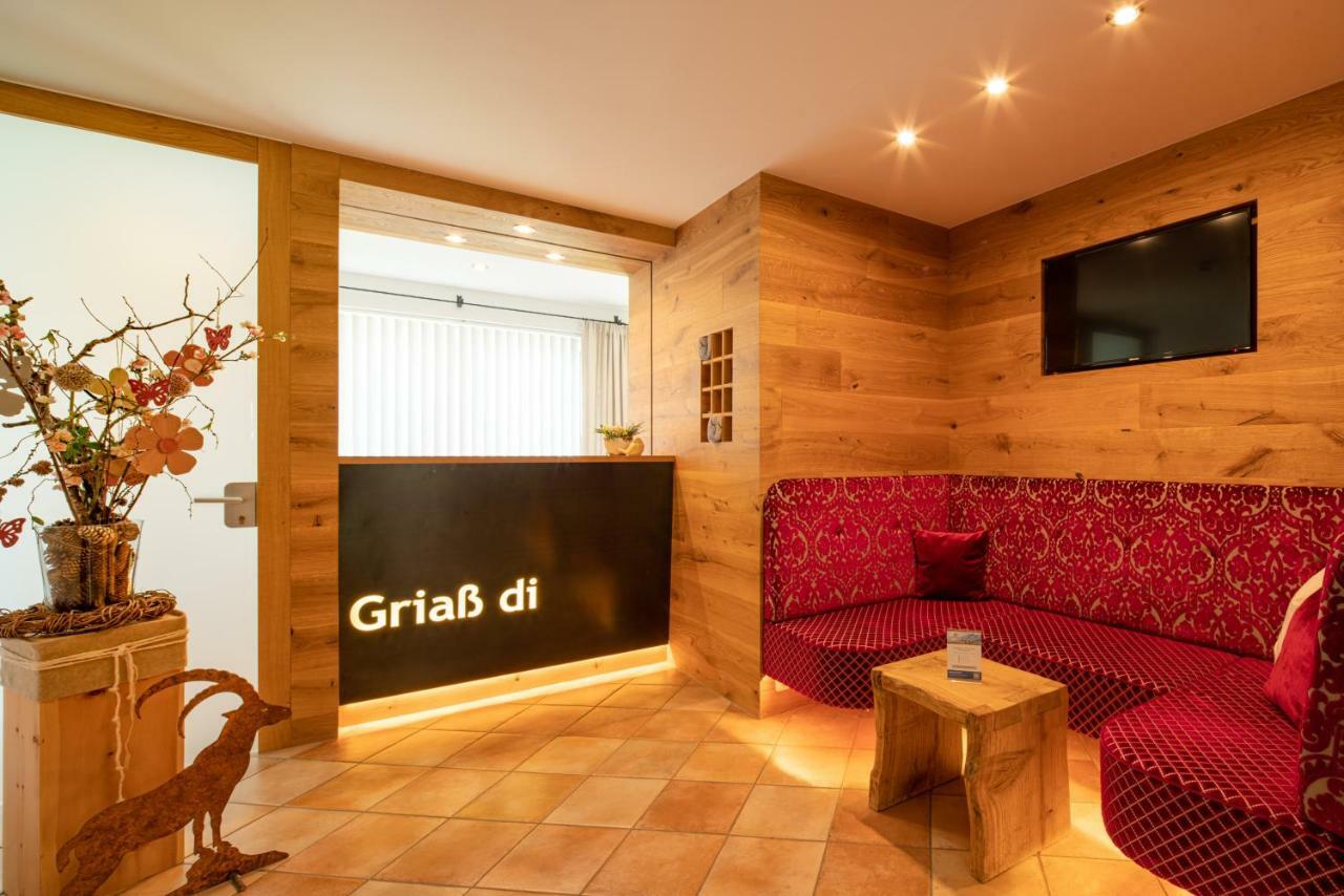 Apparthotel Alpenchalet Neukirchen am Großvenediger エクステリア 写真